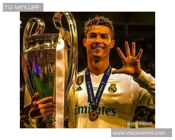 足球史上三大球星的巅峰对决与传奇影响力分析 足球史上三大球星的巅峰对决与传奇影响力分析