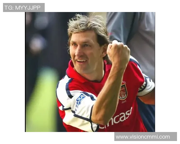 传奇后卫托尼亚当斯的足球生涯与个人成就深度解析